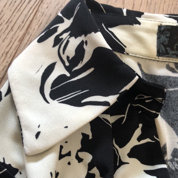 Beautiful classic guess dress!👗 - Picture 8 of 8